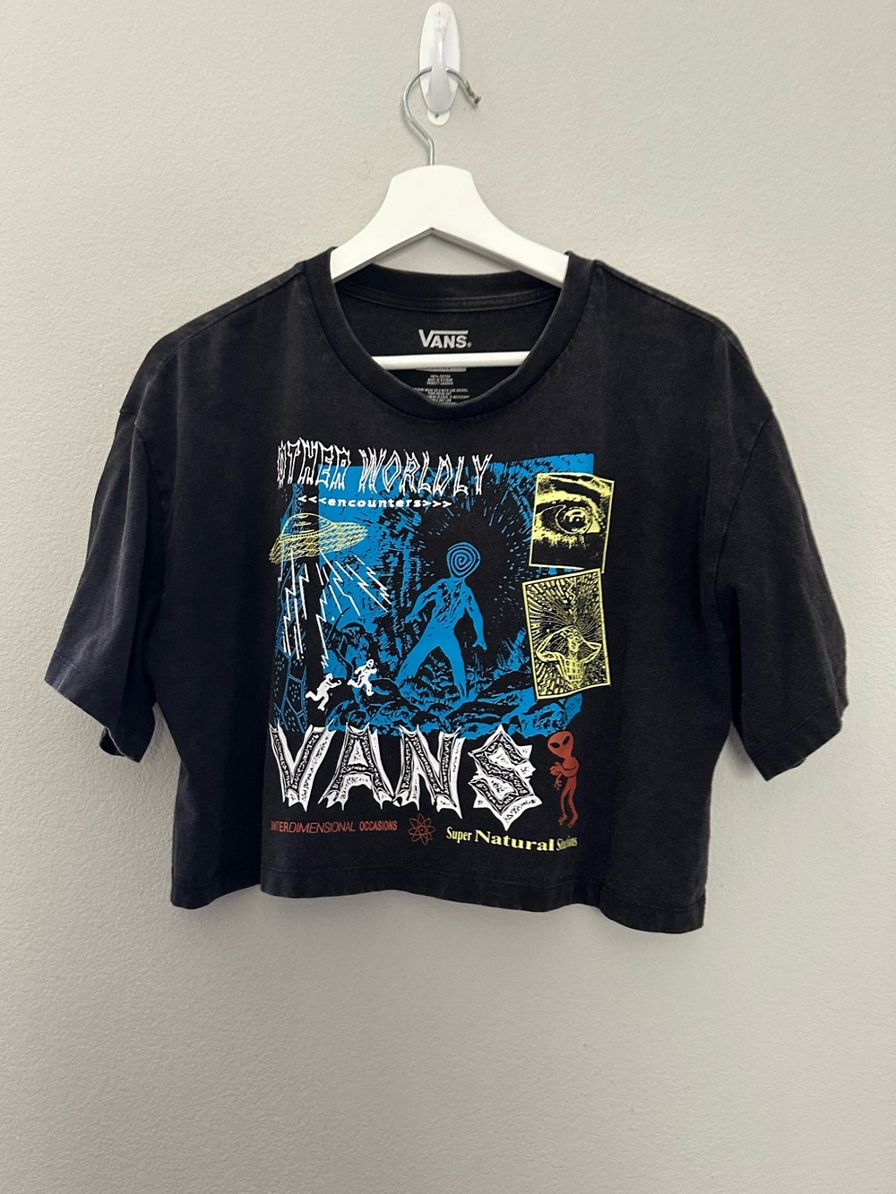 Vans Alien Relaxed Crop Top size Small - Picture 2 of 7